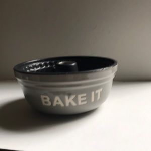 Mini Bundt pan.  Teflon interior and ceramic